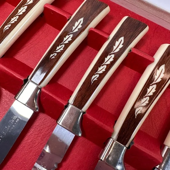 Vintage Regent Sheffield 19-Piece “Treasure Chest” Cutlery Set Stainless Steel - Picture 6 of 12
